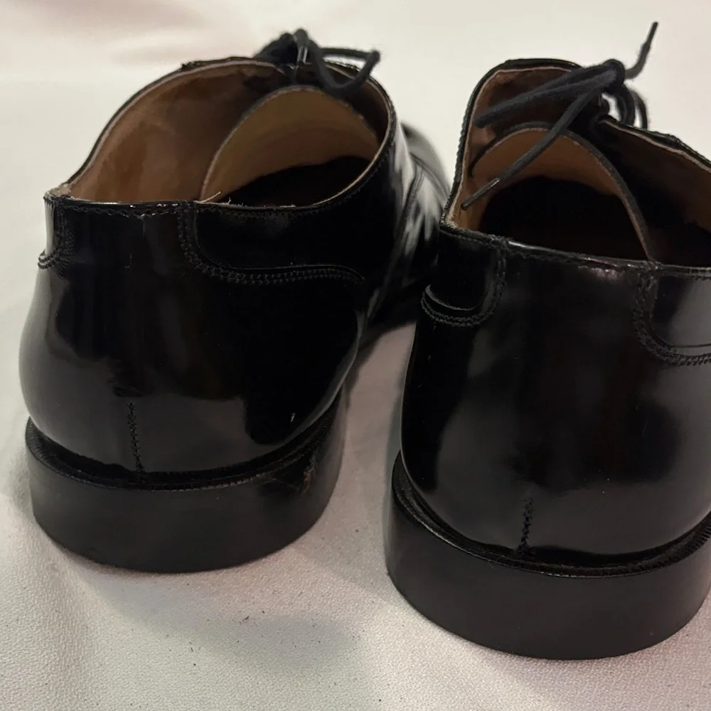 Elegant Black Patent Leather Cap Toe Men's Oxfords